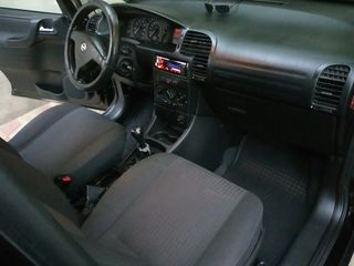 Opel Zafira foto 6