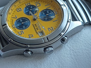 Citizen Chronograph Watch  0510-H22951 K Yellow Dial Blue Subdials 38mm Stainless foto 3