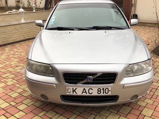 Volvo S60 foto 2