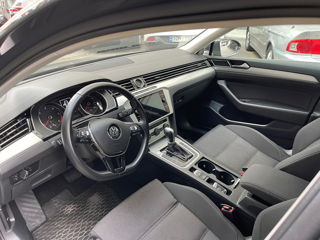 Volkswagen Passat foto 7