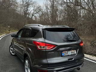 Ford Kuga foto 2