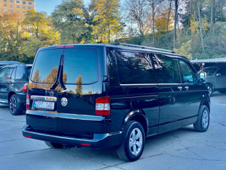 Volkswagen Caravelle foto 5