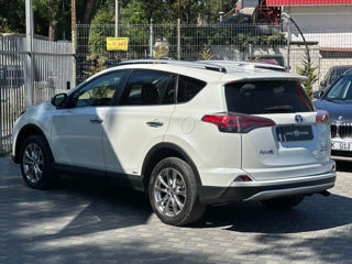 Toyota Rav 4 foto 4