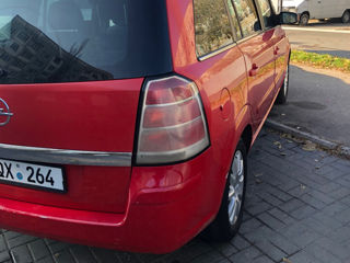 Opel Zafira foto 3