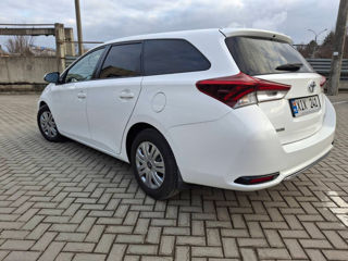 Toyota Auris foto 3