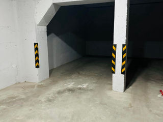 Închiriez Loc de Parcare фото 1