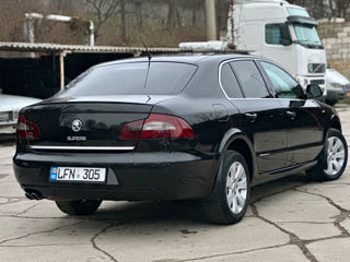 Skoda Superb foto 4