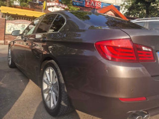 BMW 5 Series foto 7