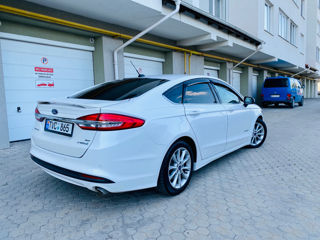 Ford Fusion foto 3