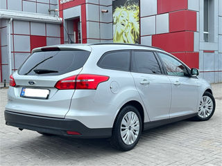 Ford Focus foto 4