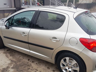 Peugeot 207 foto 4