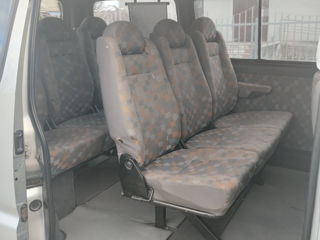 Toyota Hiace foto 8