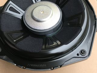 Sabwoofer Mercedes nou Harman Cardon foto 3