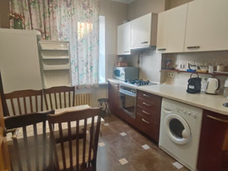 Apartament cu 2 camere, 55 m², Centru, Chișinău foto 4