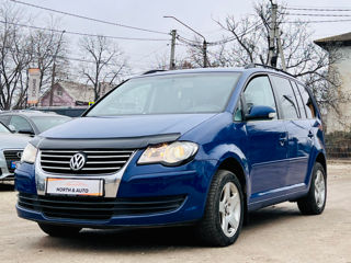 Volkswagen Touran foto 7