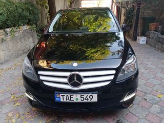 Mercedes B Class foto 2