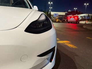 Tesla Model 3 foto 5