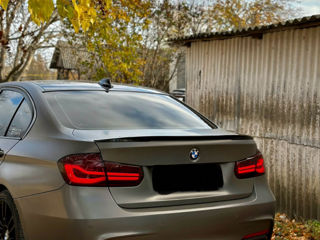 BMW 3 Series foto 5