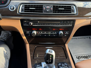 BMW 7 Series foto 14