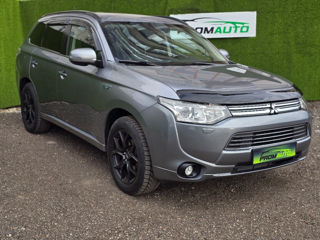 Mitsubishi Outlander foto 3