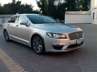 Lincoln MKZ foto 1