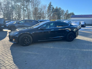 Tesla Model X foto 4