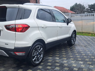 Ford EcoSport foto 4