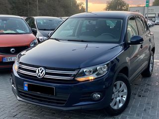 Volkswagen Tiguan foto 1