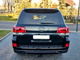 Toyota Land Cruiser foto 7