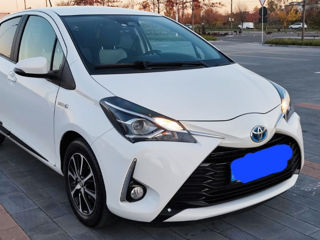 Toyota Yaris foto 2