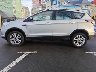 Ford Kuga foto 3