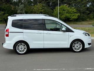 Ford Tourneo Courier foto 10