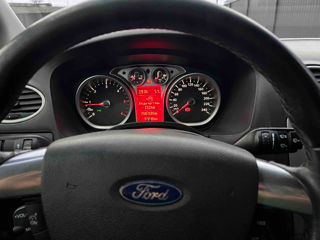 Ford Focus фото 6