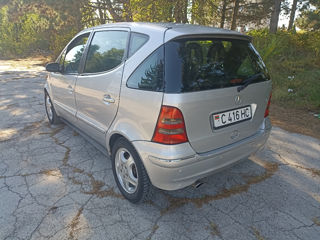 Mercedes A-Class foto 4