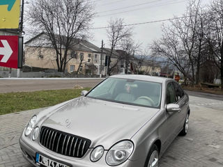 Mercedes E-Class foto 3