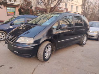 Volkswagen Sharan foto 2