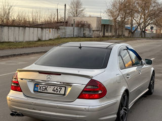 Mercedes E-Class foto 2