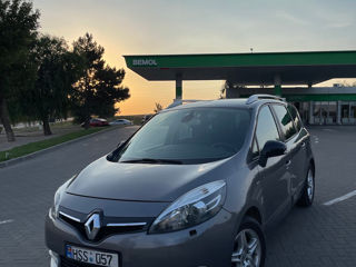 Renault Grand Scenic foto 1