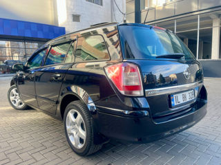 Opel Astra foto 4