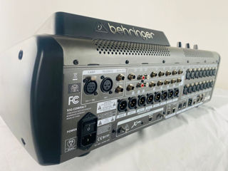 Behringer X32 Compact 40-Input 25-Bus Mixer digital Digital Live Mixing Console in stare buna. foto 4