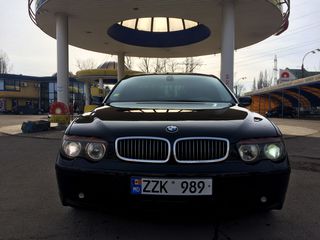 BMW 7 Series foto 2