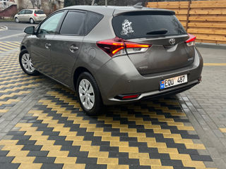 Toyota Auris foto 4