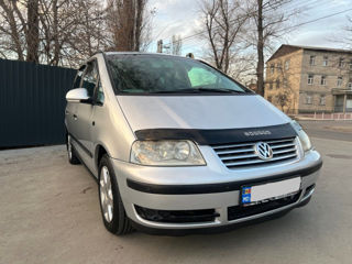 Volkswagen Sharan foto 3