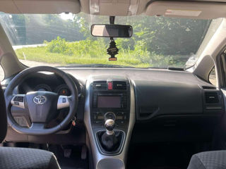 Toyota Auris foto 8