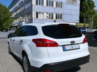 Ford Focus foto 5