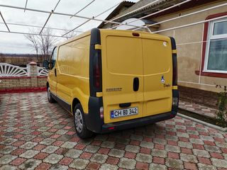 Renault Trafic foto 2