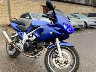 Suzuki SV 650 foto 1