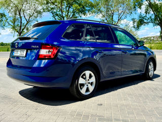 Skoda Fabia фото 2