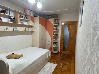 Apartament cu 3 camere, 58 m², Botanica, Chișinău foto 3