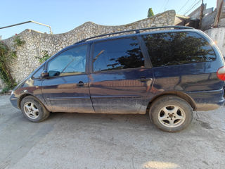 Ford Galaxy foto 2